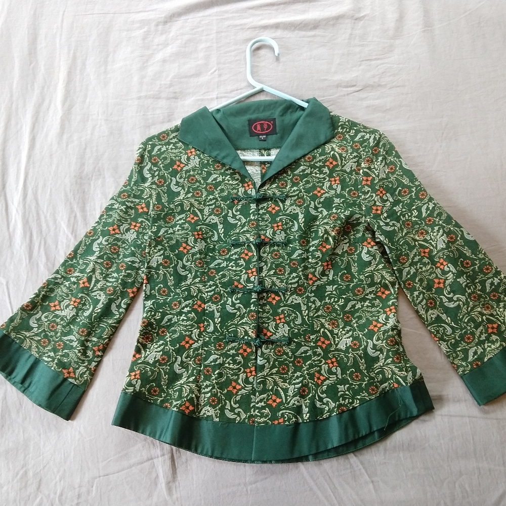 Beautiful Chinese 🌹🐉🥀🐲 Style Jacket M